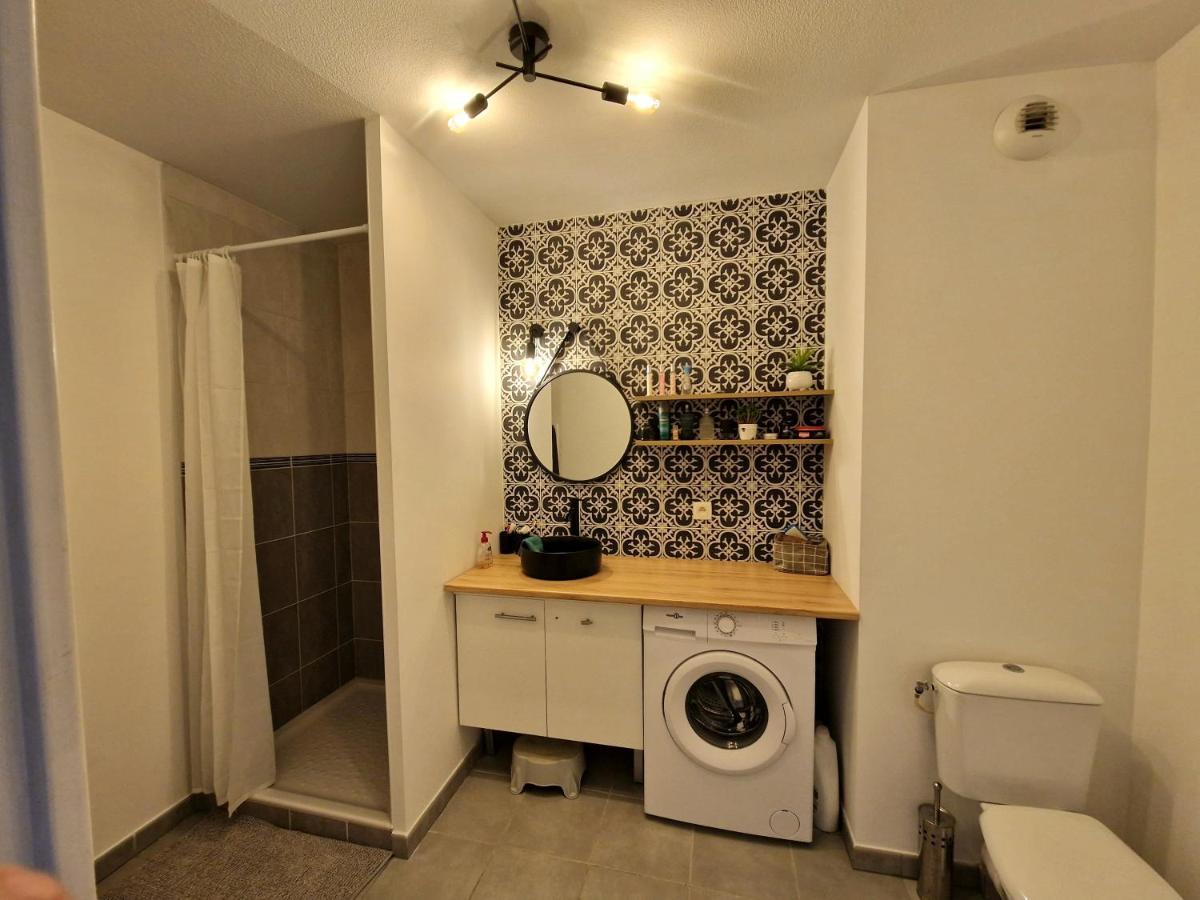 Chambre Privee T3 Saint Fons Exterior photo